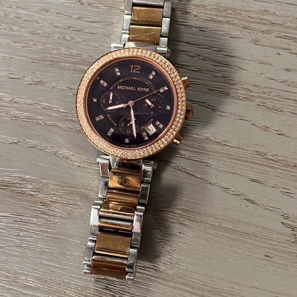 Michael Kors watch. - Picture 3 of 3